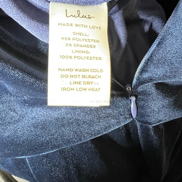 Lulu’s Alluring Image Navy Ruched Velvet Mockneck Maxi Dress - Picture 4 of 9